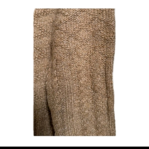 NWOT CAbi Tan Oversized Multi Knit Pattern Cardigan Sweater L/Xl - Picture 6 of 9